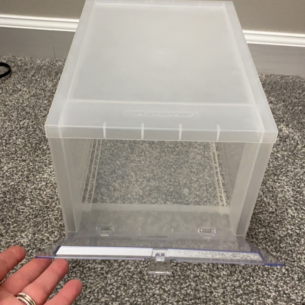 Small Drop-Front Shoe Box Translucent - Picture 3 of 3